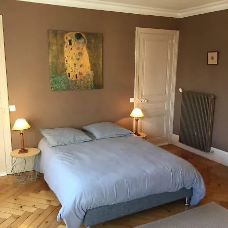Chambres La Madeleine Homestay